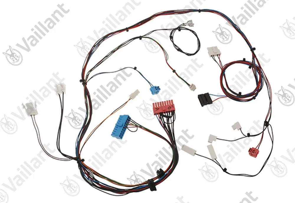 Vaillant Kabelbaum mit mehreren Anschlusssteckern und unterschiedlichen Kabeln, angeordnet in einer klaren Struktur für die Elektroinstallation.